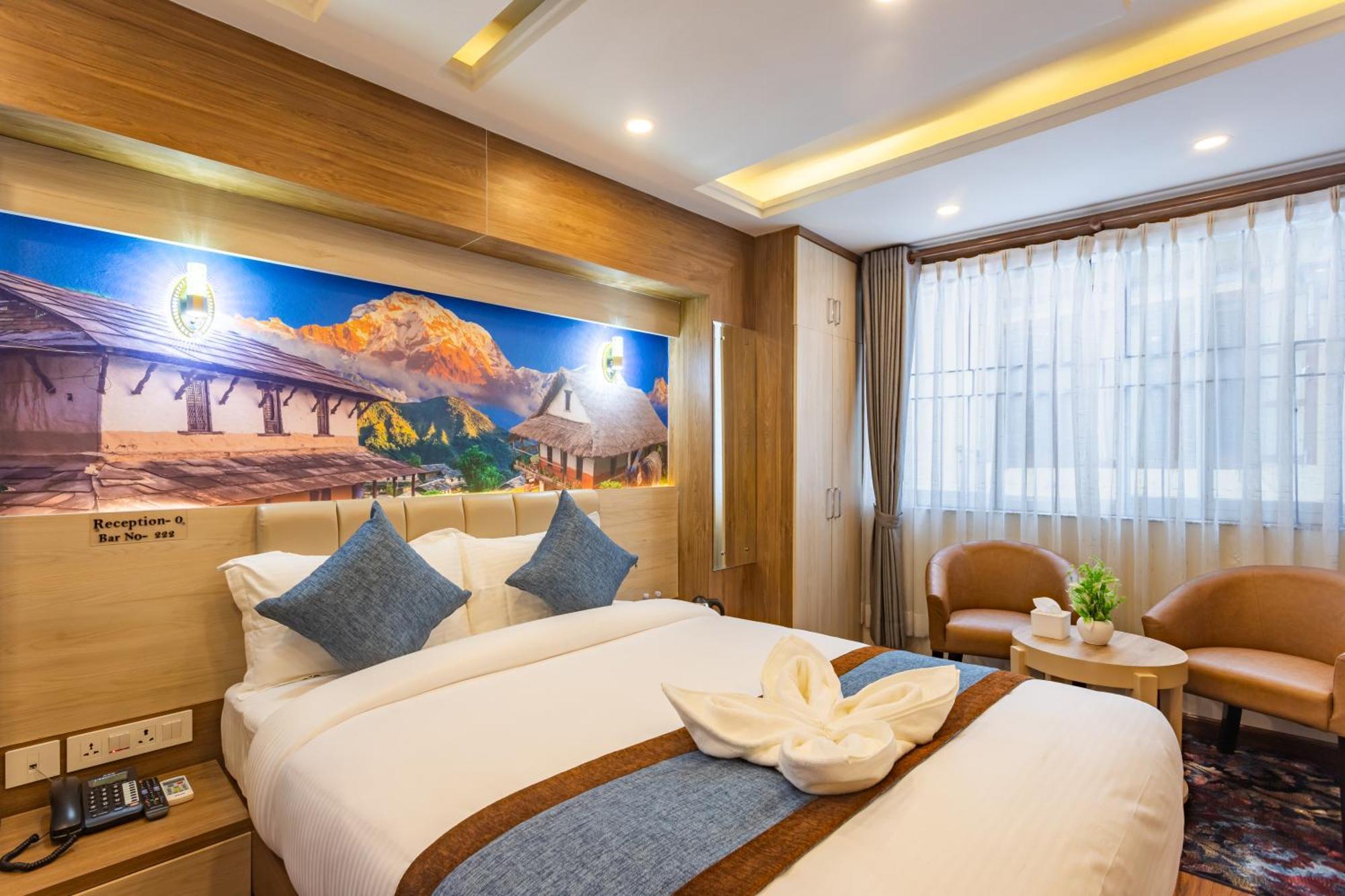 Airport Diana Hotel Катманду Экстерьер фото