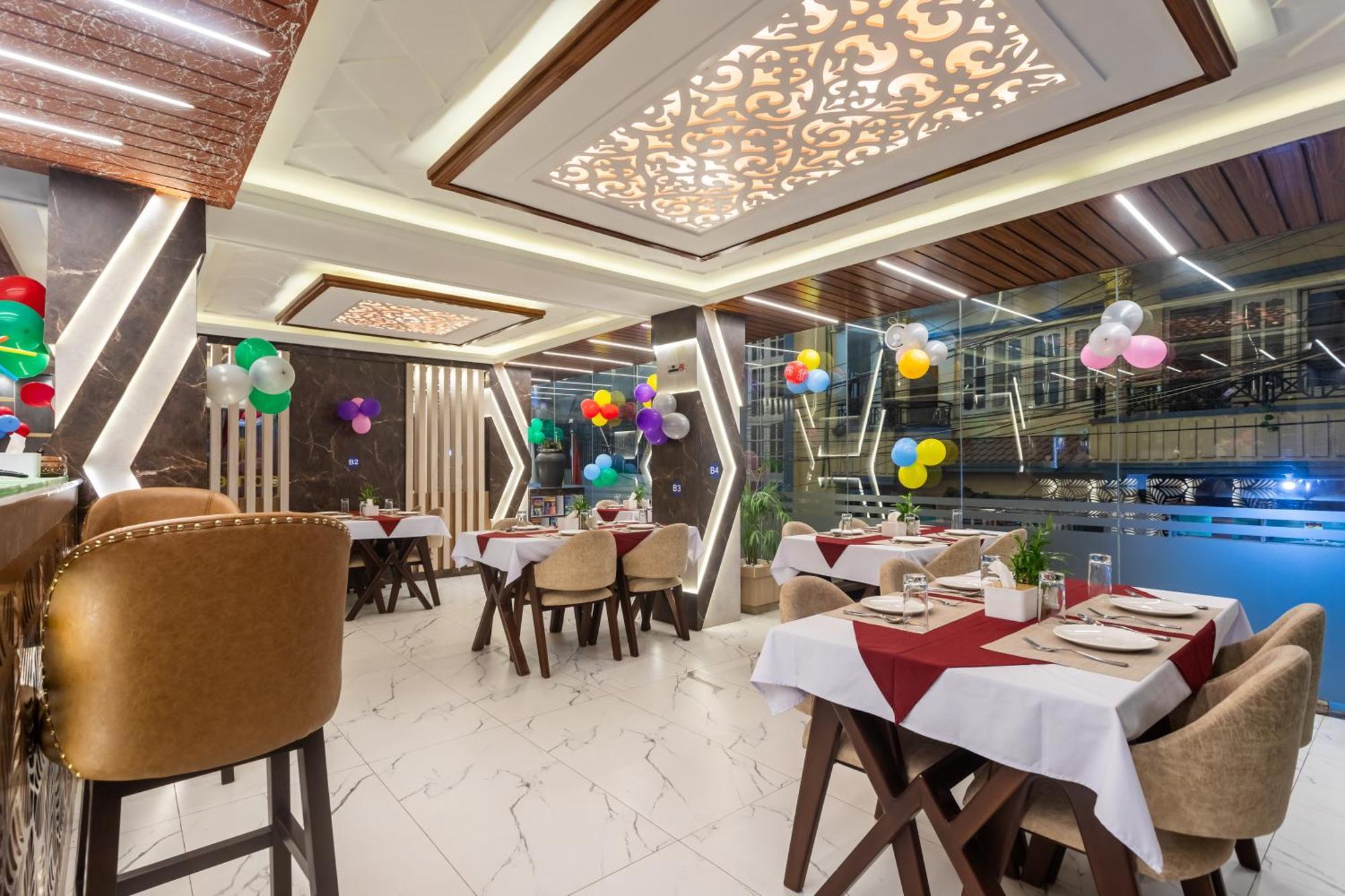 Airport Diana Hotel Катманду Экстерьер фото