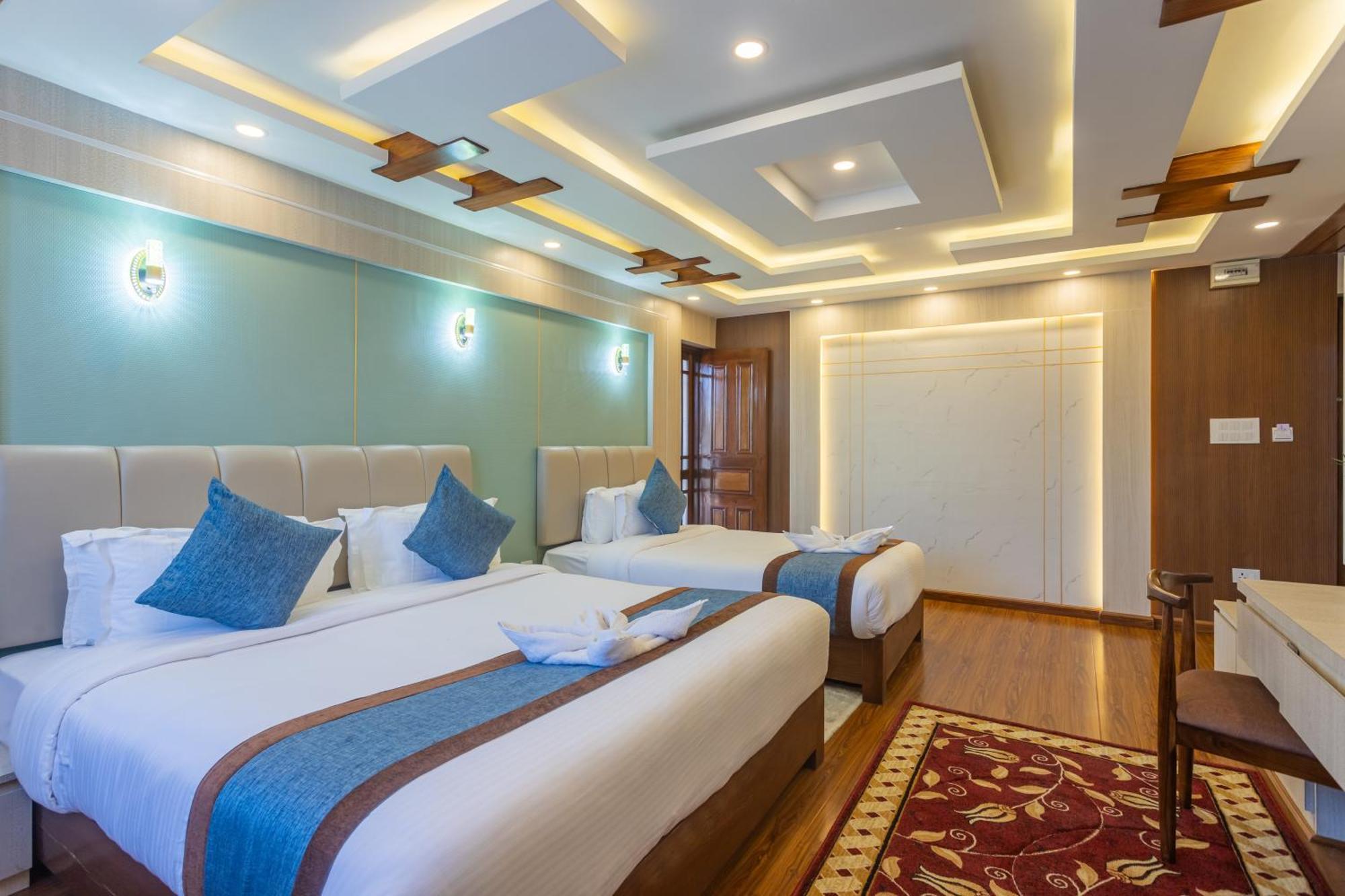 Airport Diana Hotel Катманду Экстерьер фото